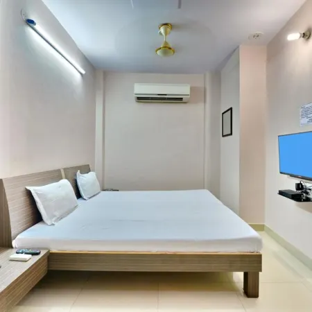 Hotel Shadaab Inn