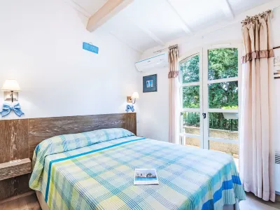 Les Parcs de Gassin Ermita Virgen de la Pena de Anies附近的飯店