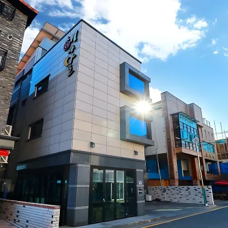 Boryeong Daecheon Sun and Moon Pension