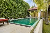 ทิทิ's พาเลซ - สระว่ายน้ำแบบอินฟินิตี้