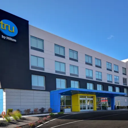 Tru by Hilton Concord