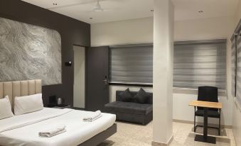 Hotel Govind Regency