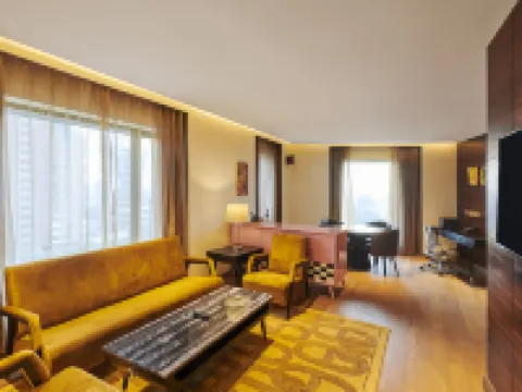 Hilton Garden Inn Lucknow Hotels in Lucknow