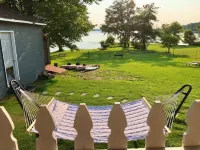 "Lost Crab", beautiful 3BR, big yard, private dock