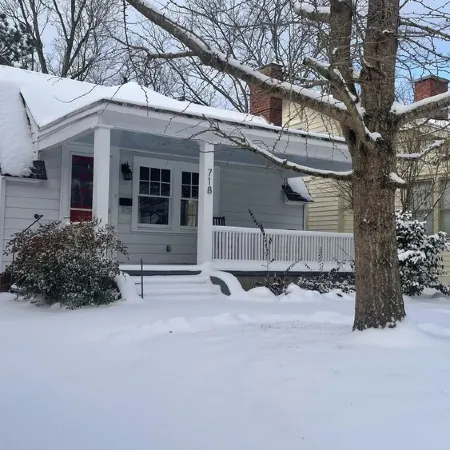 The Sterling House On the river and close to downtown