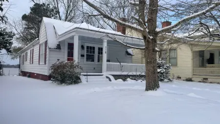 The Sterling House On the river and close to downtown