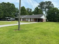 Cheerful 2 Bedroom  2 Bath Duplex in West Rome GA