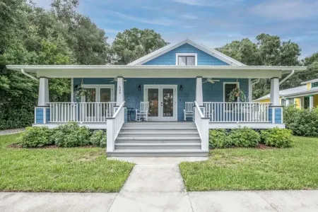 Historic Hubbell House of Mount Dora Отели рядом с достопримечательностью «Walmart Garden Center»