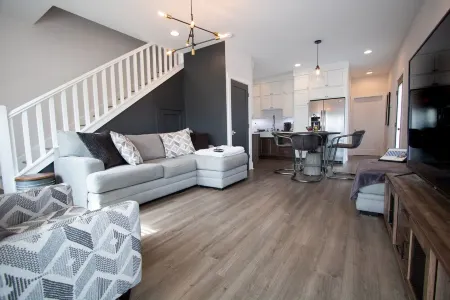 Big Blue: 2-Story Indy Home DwntnBook in the Next 24 Hours and Get 10% Off