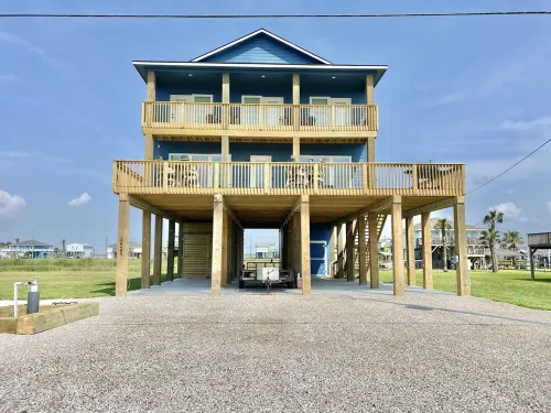 Beautiful 8Bed/7Bath Beach View Home for the entire Family