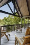5 STAR accessible cabin, family friendly, pet friendly, long views, NEW hot tub
