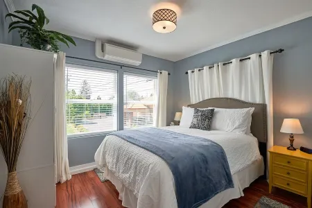 Yamhill Flats: Suite 5