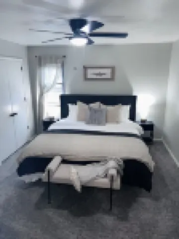 New Remodel 3BD/2Bath Weekly/Monthly Discounts available