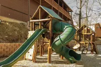 1 Mile to SDC-Hot Tub-Bunk Beds-indoor & outdoor pool-Table Rock Lake