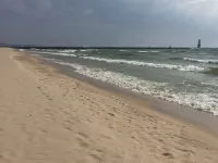 Beautiful bungalow three blocks from Lake Michigan Hotels in Frankfort