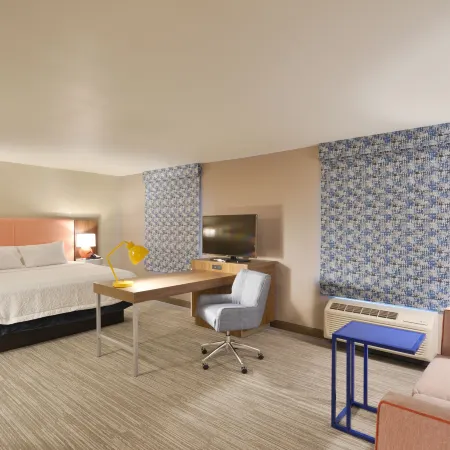 Hampton Inn & Suites Menomonie