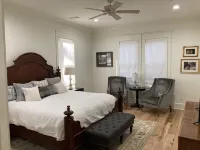 Four Bedroom Walking Distance to Square and Campus