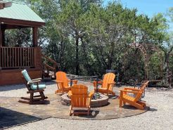 Quiet cabin on the Brazos