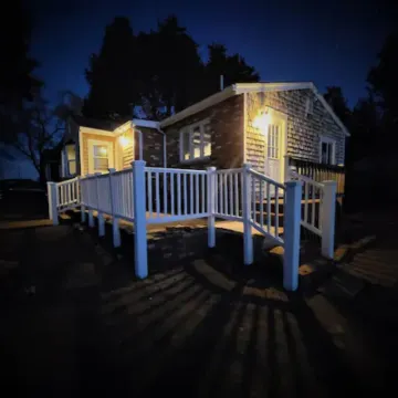 Elegant bay view stay.