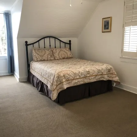Historic home in Downtown Mobile next to Civic Center and Mardi Gras parades