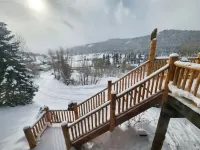 Large mountain home, incredible views, hot tub, game room, minutes from Jackson!