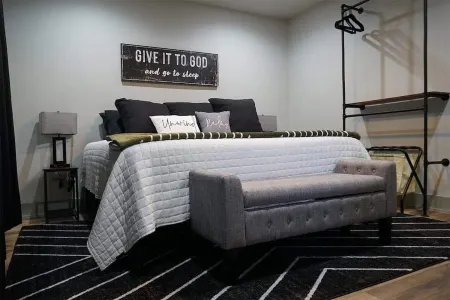 Minutes from Canyon Lake. New construction. Отели в г. Каньон Лейк