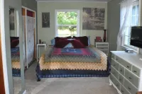 Updated Farmhouse on 5 Acres Near Salem Oregon