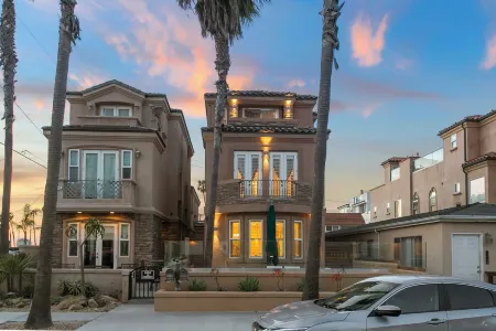 Welcome to the Extraordinary 6th on the Beach Beach-House in Huntington Beach