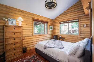 Red Rock Cabin Hotels in der Nähe von Che-Ah-Chi Restaurant at Enchantment Resort