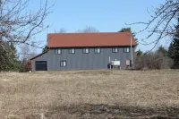 Big Group Barndominium- minutes from beautiful Lake Superior shoreline!