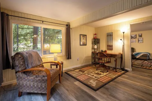 Up-River House on the McKenzie River