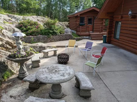 Panoramic Island studded views! Spectacular ledge rock setting!