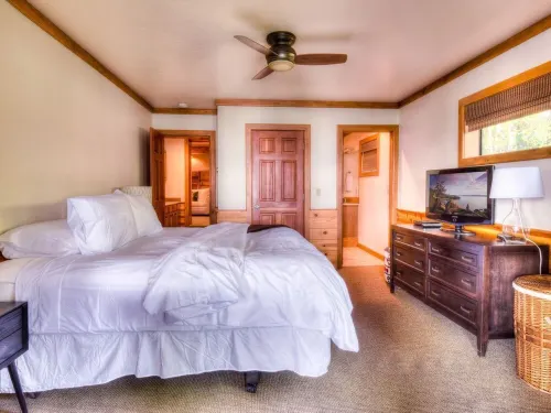 Lakefront Home in Carnelian Bay with Buoy Access!