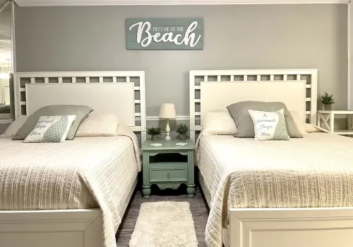 Renovated 2022 Oceanfront Studio Tog Beachchairs Umbrella Thru October