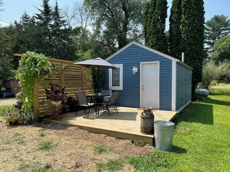 The Alton House - Come experience tiny house living in beautiful Pepin!