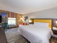 هامبتون إن آند سويتس رالي كاري لينوفو سنتر Hotels near بي ان سي أرينا