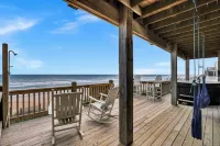 Beachfront, HotTub, Elevator, Hammocks, Pet & Familly Friendly