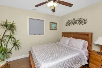Cabin #3 - Fisherman's Landing / 4 Bedroom Fishing Cabin w/ Covered Boat Shelter