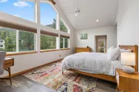 Luxury Home-Walk to everything in Frisco. Hot tub, ski, fireplace 3BD, 3.5BA - 4 estrellas