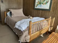 Private Beach Access on private trail offers Seclusion, comfort and intimacy. - Beach