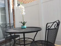 Southern sophistication in Honey Ridge Hotels near Middleton Place Equestrian Center