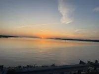 Minutes away from one of the greatest crappie fishing lakes in the world