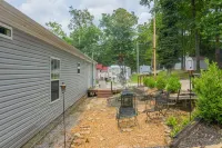 Cheerful 4 bedroom cottage on Kentucky lake