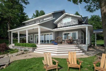 Your Perfect Southwest Michigan Lakehouse Getaway