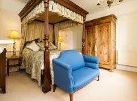 Peaceful Quality 2 bedroom/2 bathrooms Country House Apartment:beautiful garden