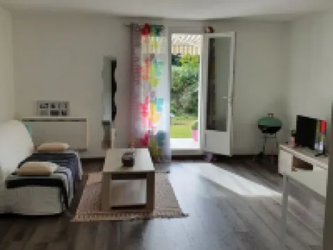 Lovely, quiet apartment for 4 people Hôtels à : Ahetze