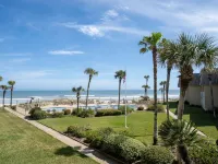 Coquina A203- Steps to the Beach 克雷森特海灘酒店