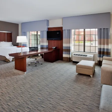Hampton Inn & Suites Chapel Hill-Carrboro/Downtown