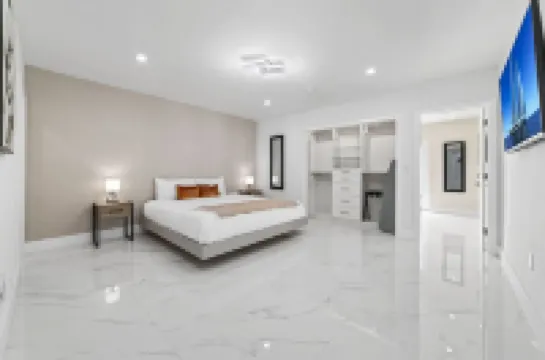 Lakefront Mansion•7Br•Pool•5Min to Hard Rock 마이애미가든 호텔