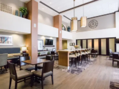 ハンプトン イン & スイーツ ピッツバーグ/ハーマービル ハーマー・タウンシップのホテル